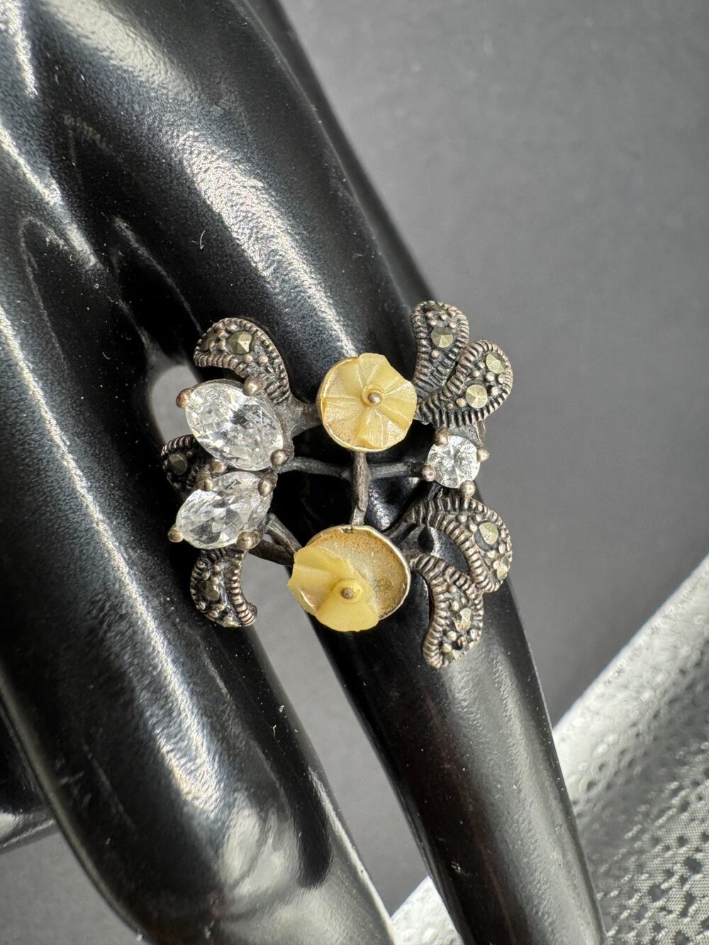 Vintage CFJ Thai Mother Of Pearl Marcasite CZ Sterling Silver 925 Ring Size 7.5